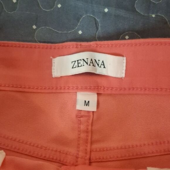 Zenana Women's Pink Jeans size medium - Picture 3 of 7